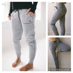 Albion Fit At Ease Jogger Sweatpants Women’s size Small